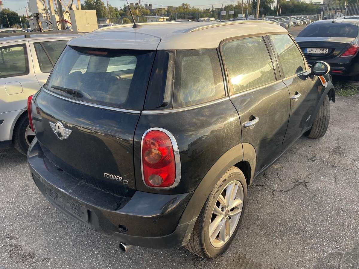 Mini Countryman 2010 — interior