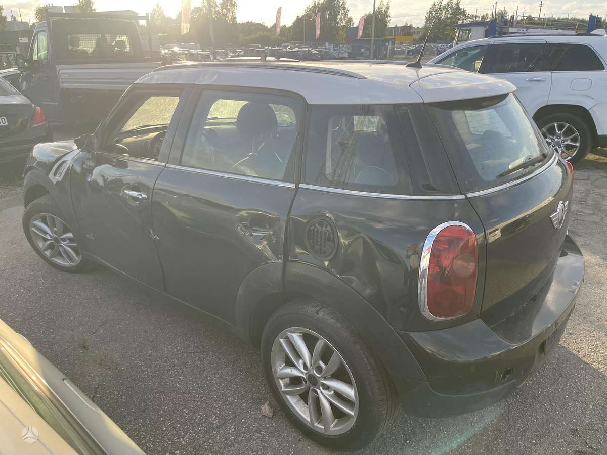 Mini Countryman 2010 — engine 1598 cm³, 111 HP (82kW)
