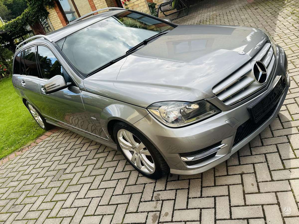 Mercedes-Benz C220 2013 — photo 7