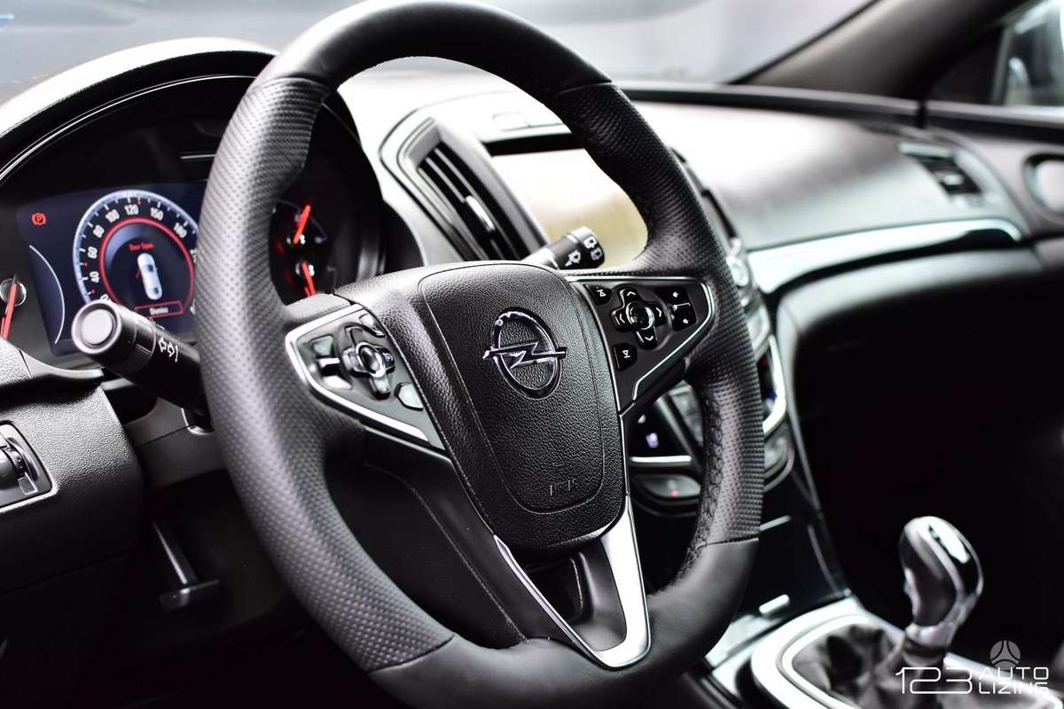 Opel Insignia 2014 — photo 26
