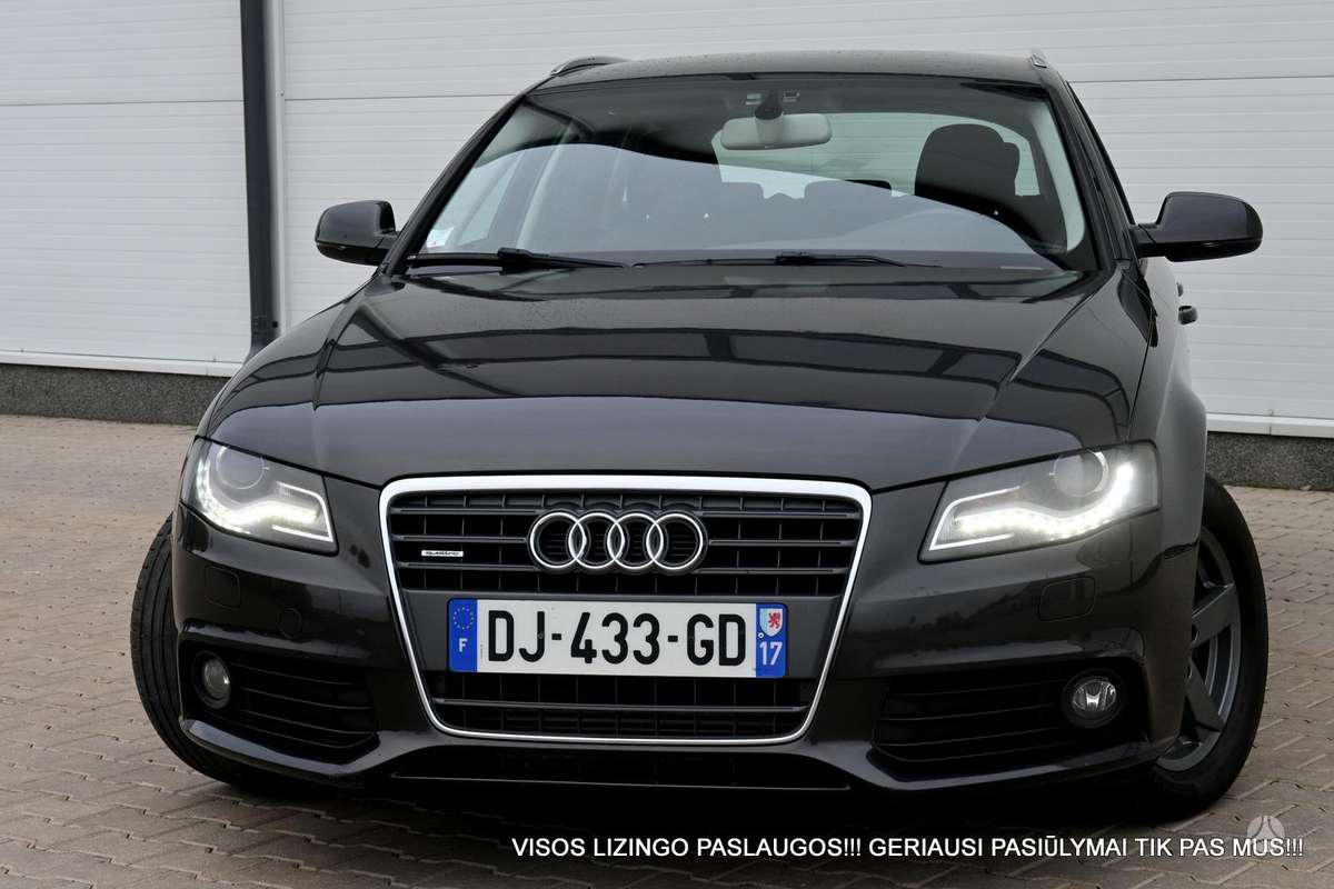 Audi A4 2011 — вигляд ззаду