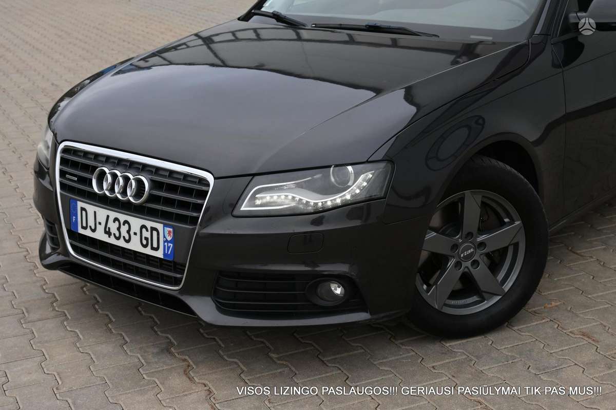 Audi A4 2011 — двигун 1984 cm³, 211 HP (155kW)
