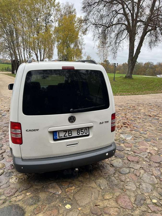 Volkswagen Caddy 2012 — двигун 1968 cm³, 140 HP (103kW)