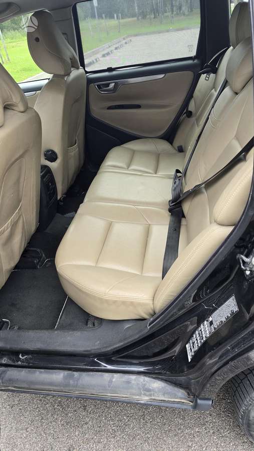 Volvo V70 2006 — photo 10