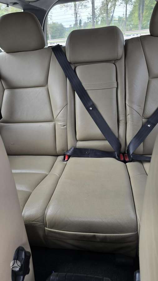 Volvo V70 2006 — photo 11