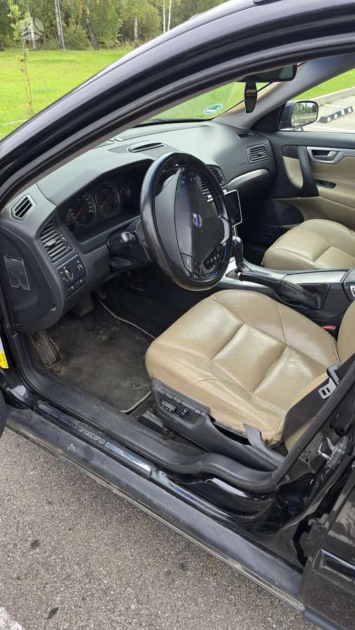 Volvo V70 2006 — photo 13