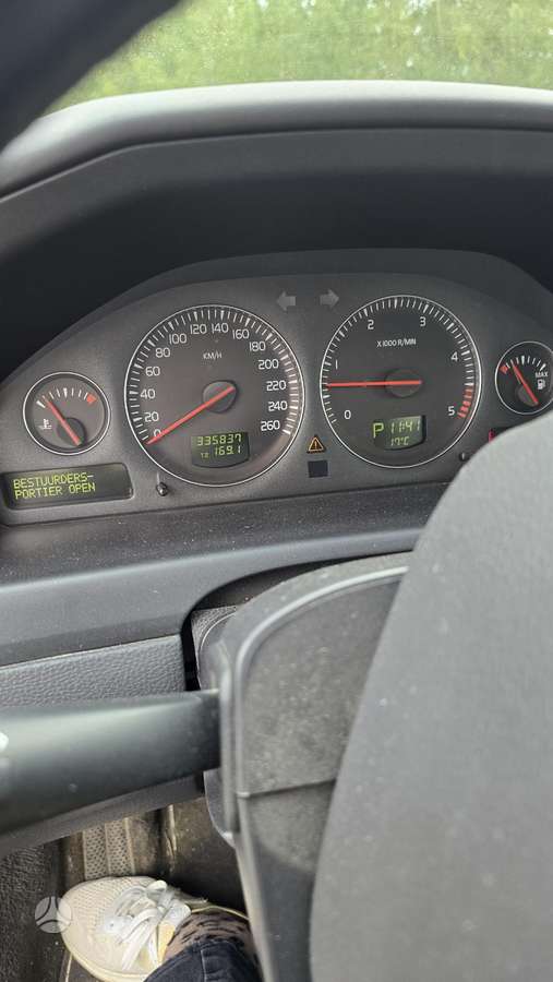 Volvo V70 2006 — photo 15
