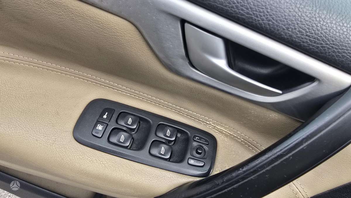 Volvo V70 2006 — photo 9