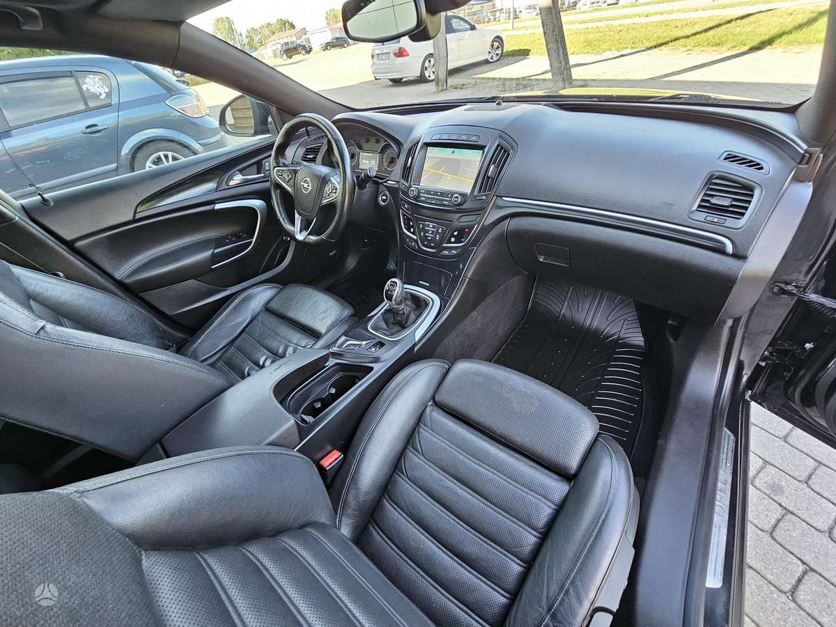 Opel Insignia 2015 — photo 18