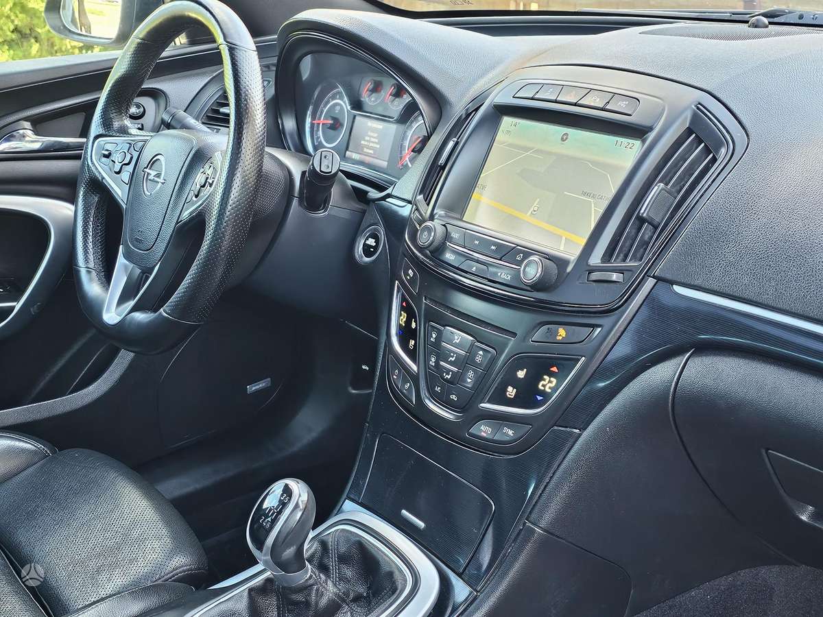 Opel Insignia 2015 — photo 26