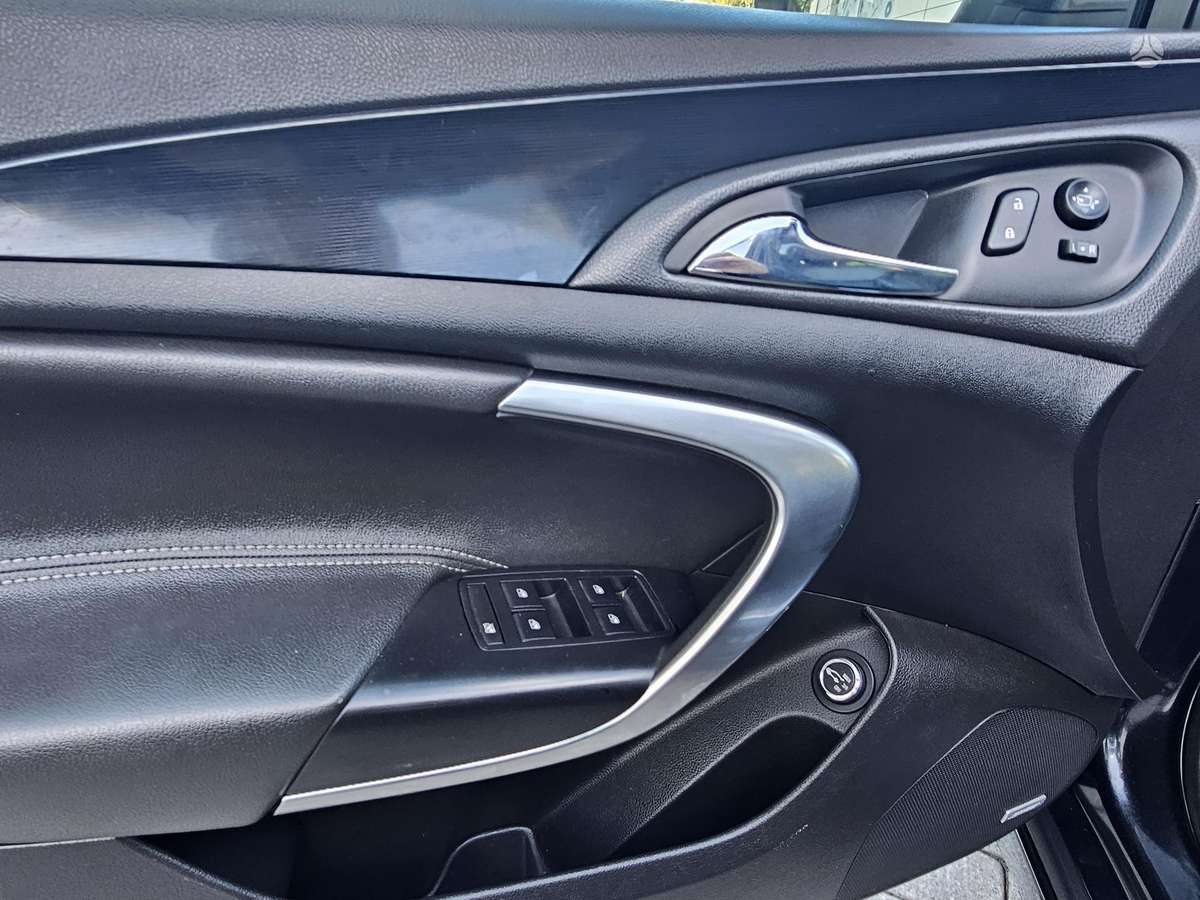 Opel Insignia 2015 — photo 27