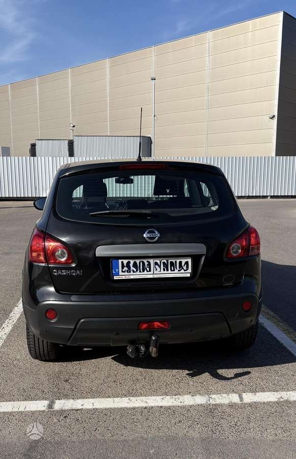 Nissan Qashqai 2007 — rear view