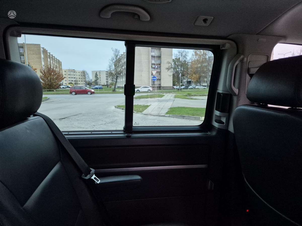 Volkswagen Multivan 2011 — photo 21