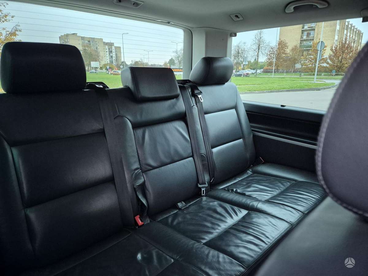 Volkswagen Multivan 2011 — photo 26