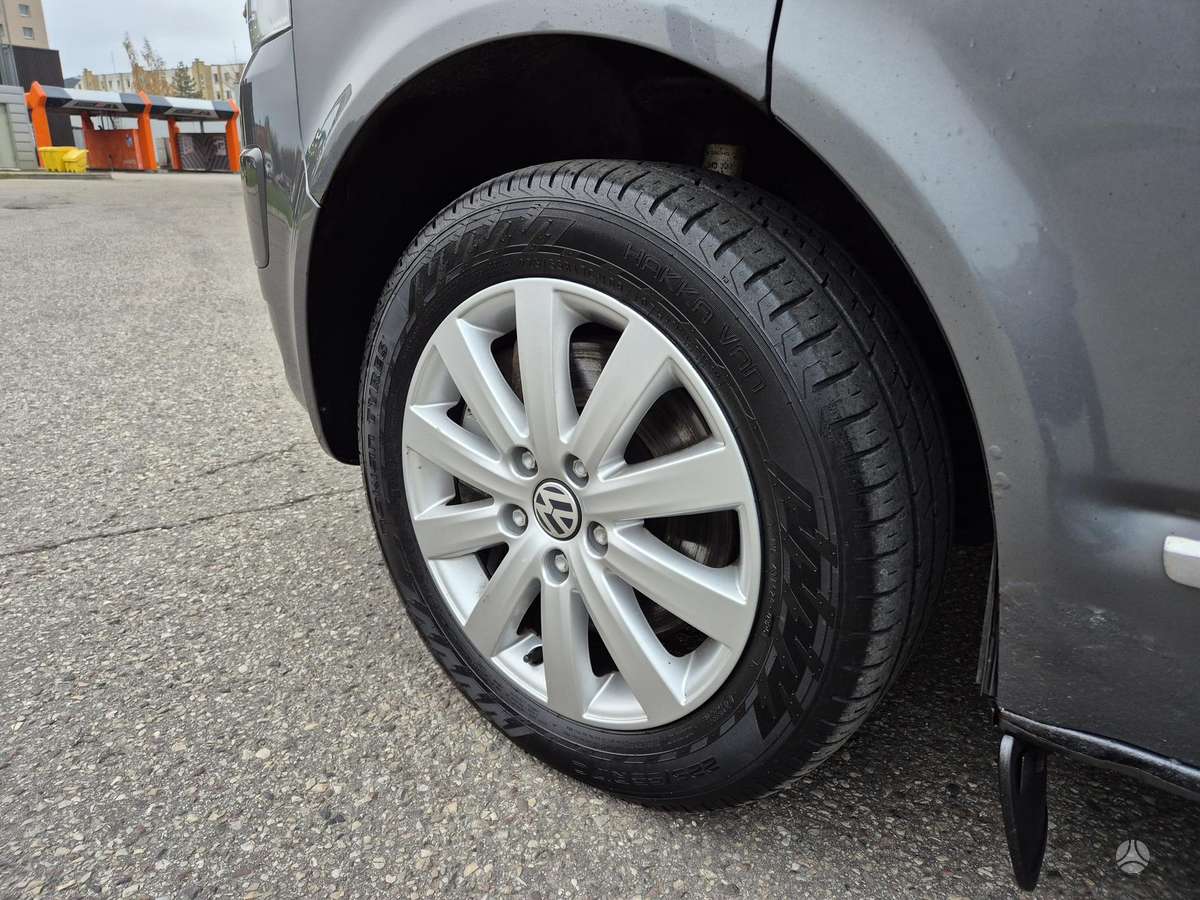 Volkswagen Multivan 2011 — photo 29