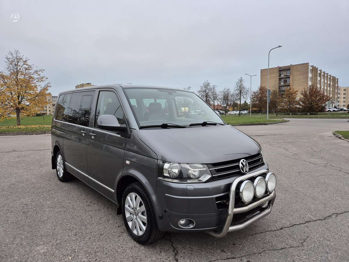 Volkswagen Multivan 2011 — photo 8