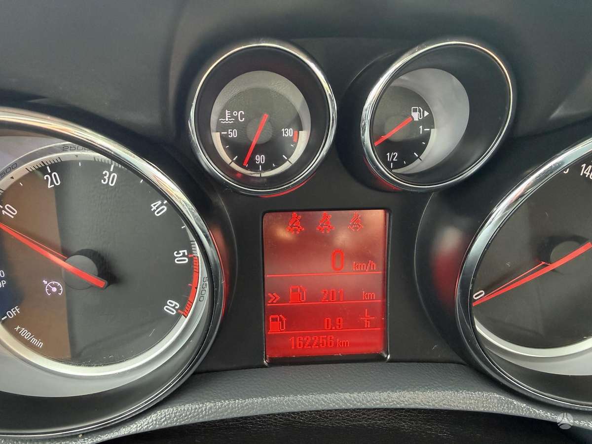 Opel Mokka 2015 — photo 20