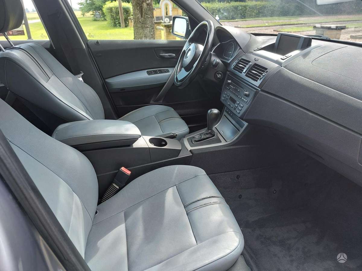 BMW X3 2004 — photo 16