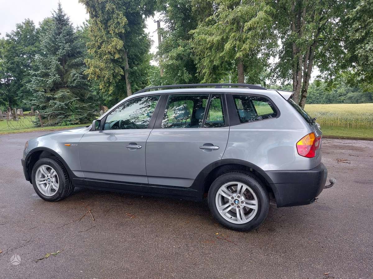 BMW X3 2004 — interior