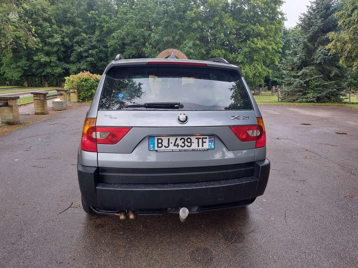 BMW X3 2004 — photo 9