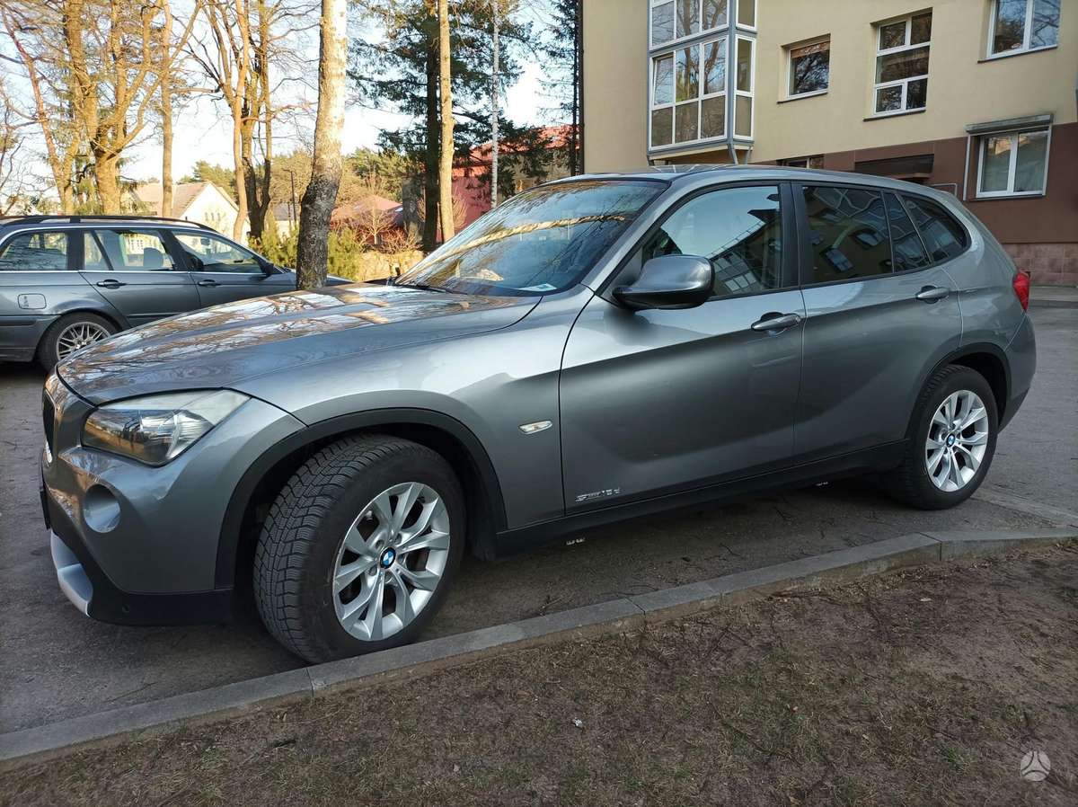 BMW X1 2010 — photo 10