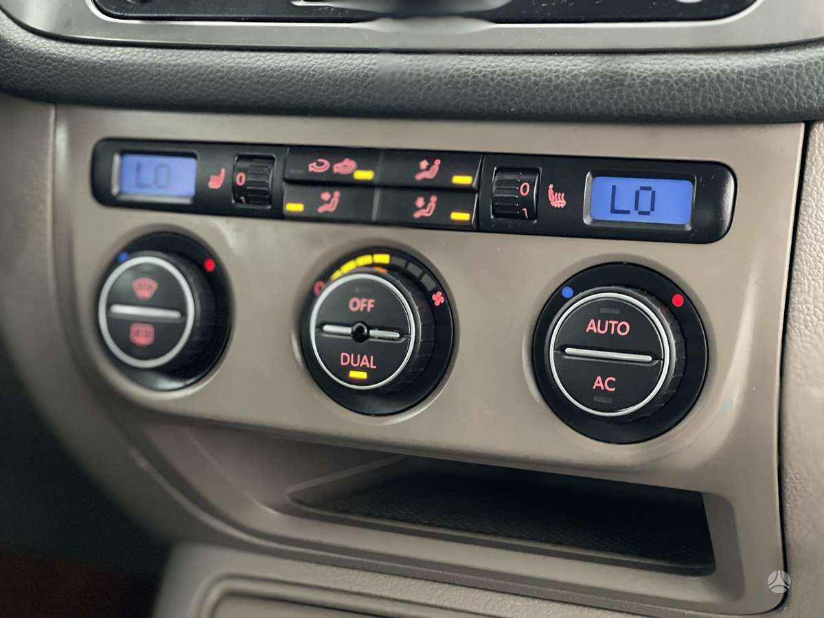 Volkswagen Tiguan 2009 — photo 22
