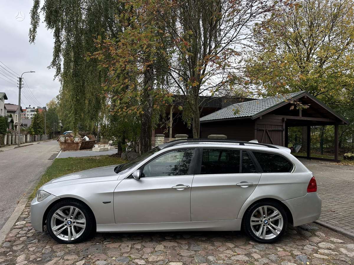BMW 330 2006 — photo 7