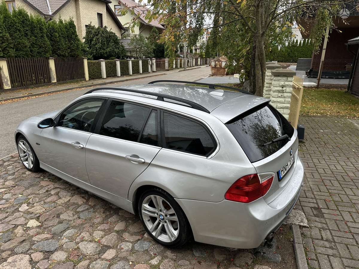 BMW 330 2006 — photo 8