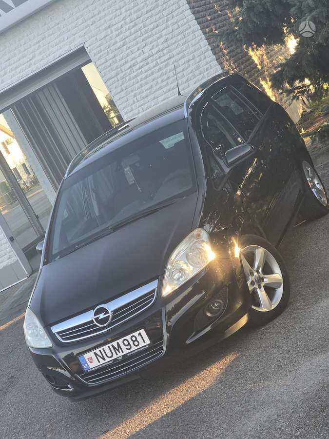 Opel Zafira 2009 — photo 12