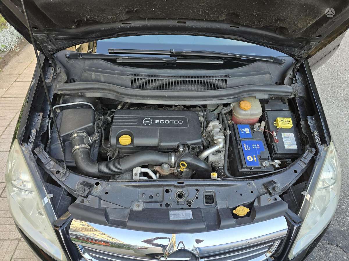 Opel Zafira 2009 — photo 13