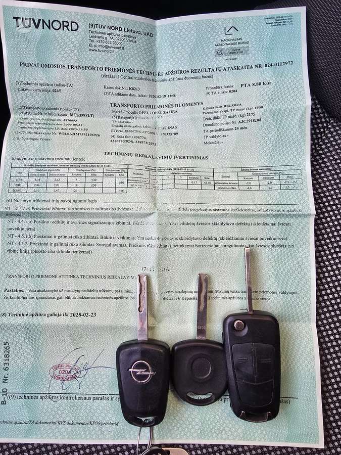Opel Zafira 2009 — photo 32