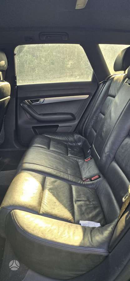 Audi A6 2005 — engine 3000 cm³, 224 HP (165kW)