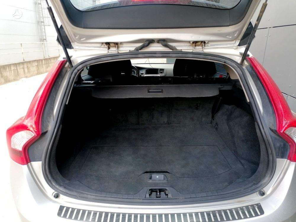 Volvo V60 2011 — photo 6