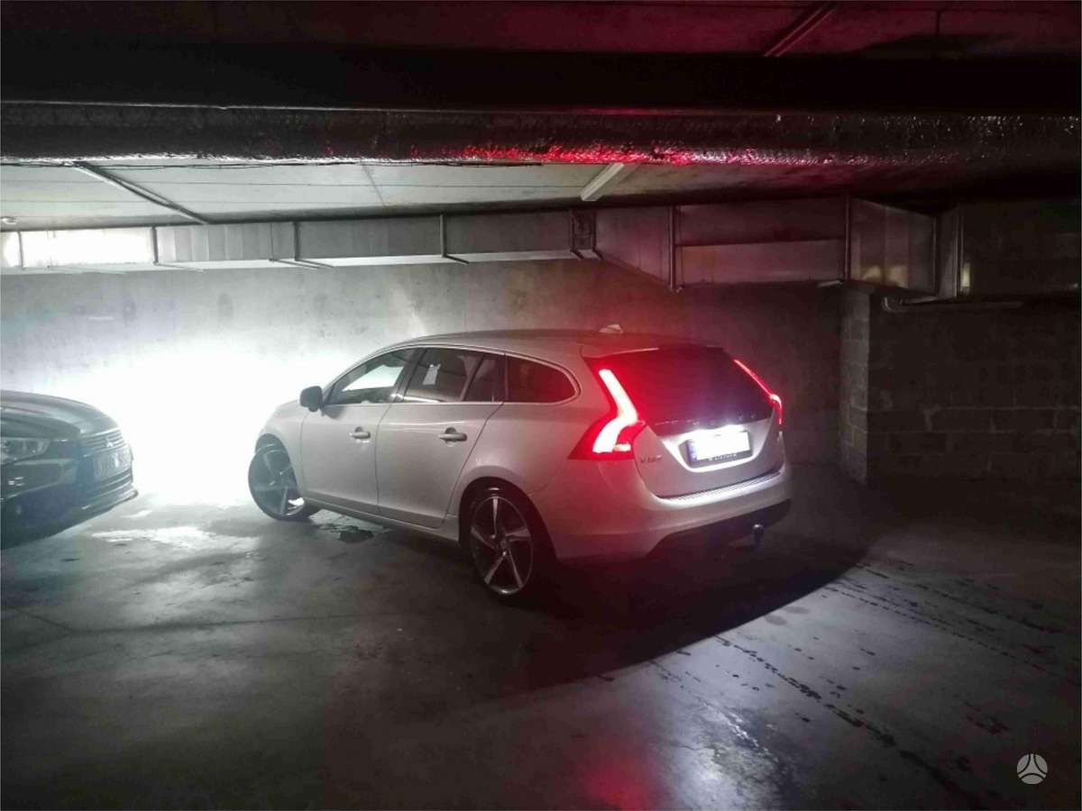 Volvo V60 2011 — photo 7
