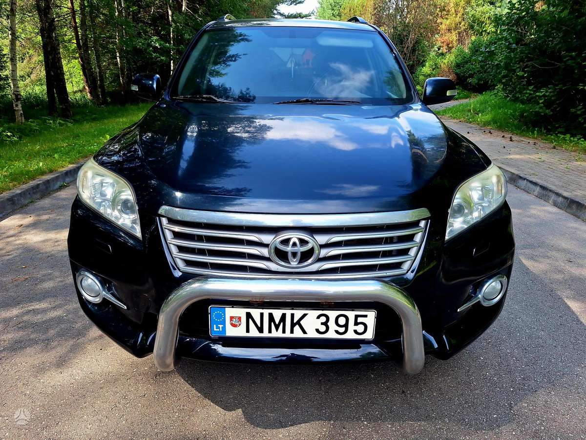 Toyota RAV4 2010 — photo 5