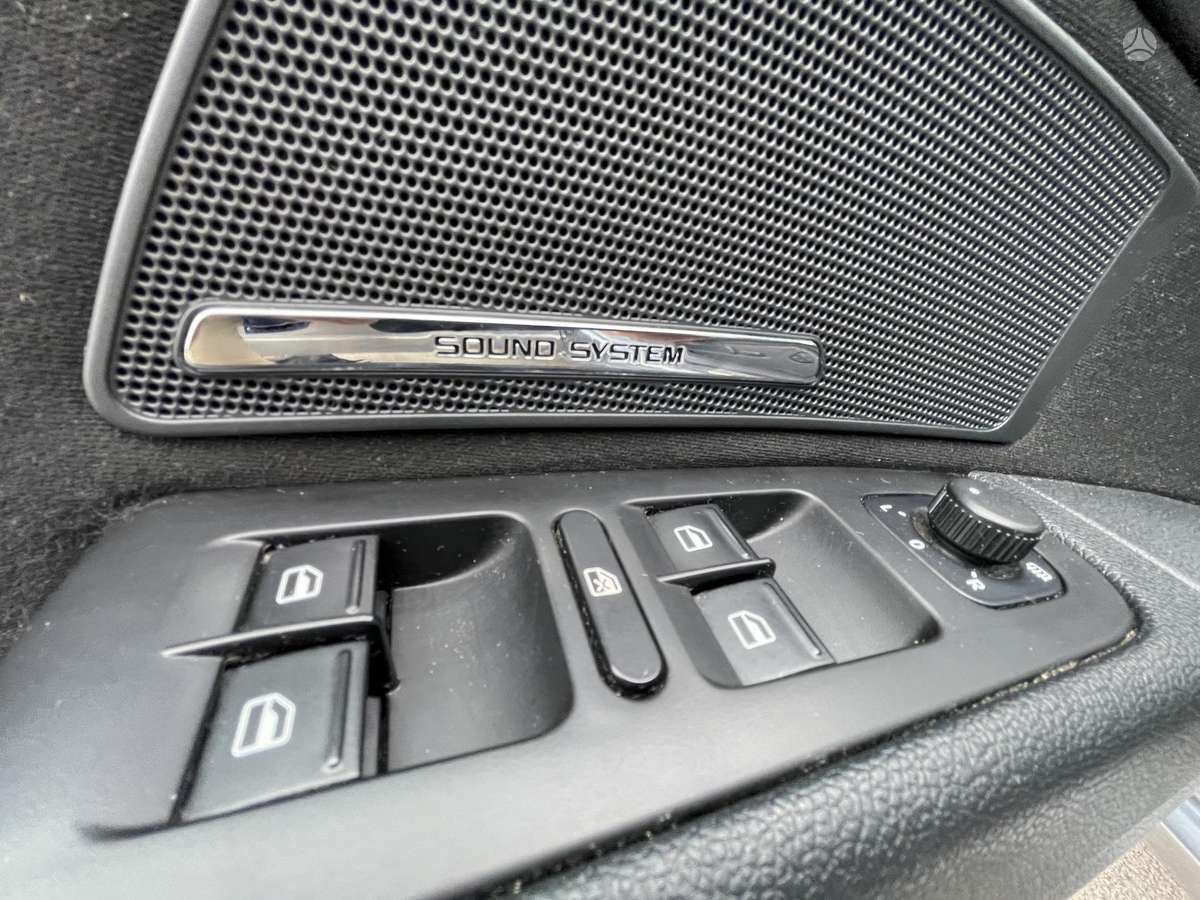 Skoda Superb 2011 — photo 13