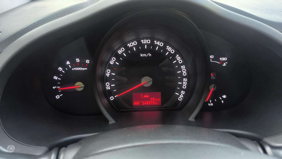 Kia Sportage 2012 — photo 13