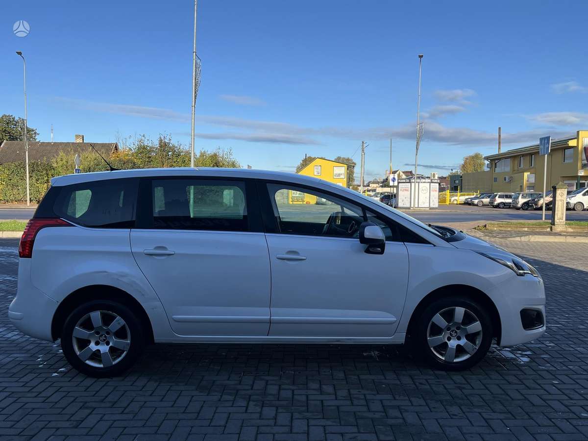Peugeot 5008 2015 — фото 10