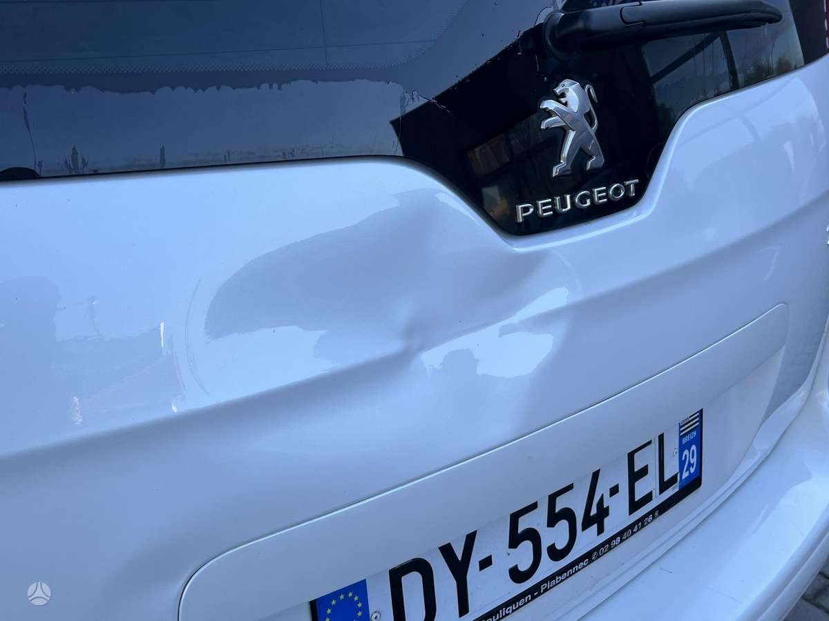 Peugeot 5008 2015 — фото 7