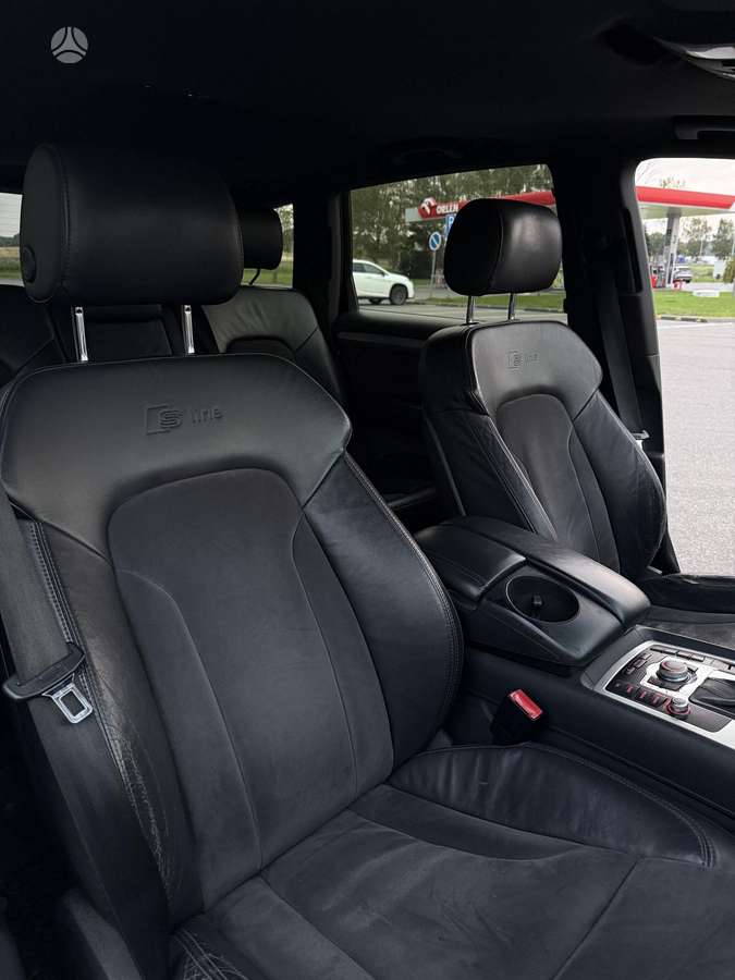 Audi Q7 2008 — photo 11