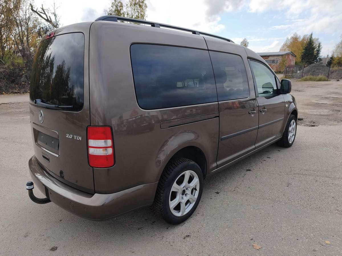 Volkswagen Caddy 2012 — interior