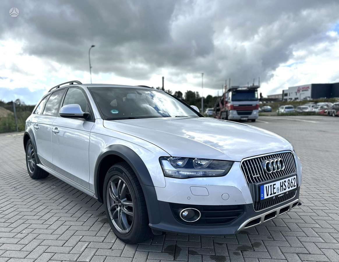 Audi A4, 2012