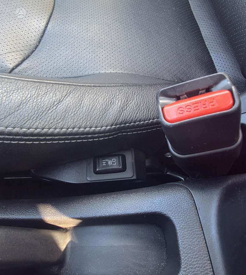 Peugeot 4008 2012 — photo 14