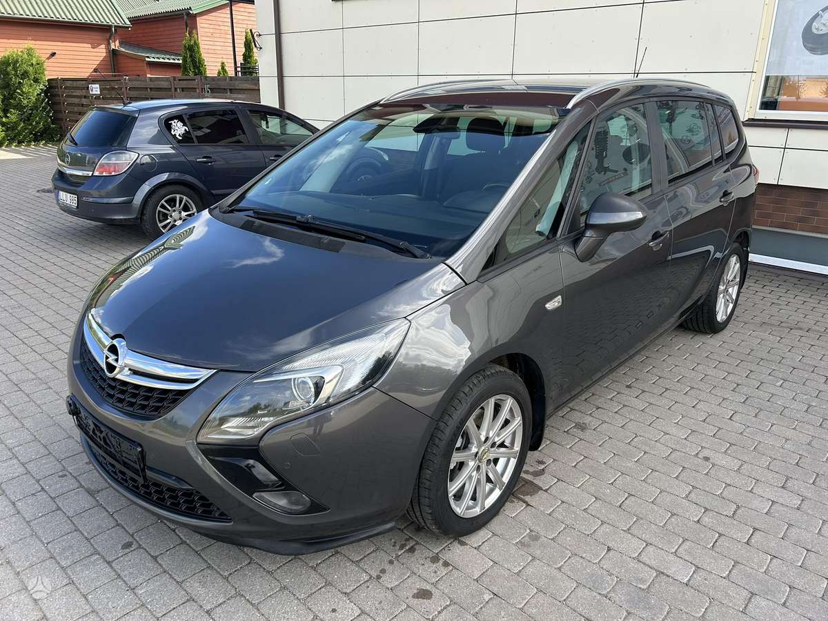 Opel Zafira 2013 — photo 5