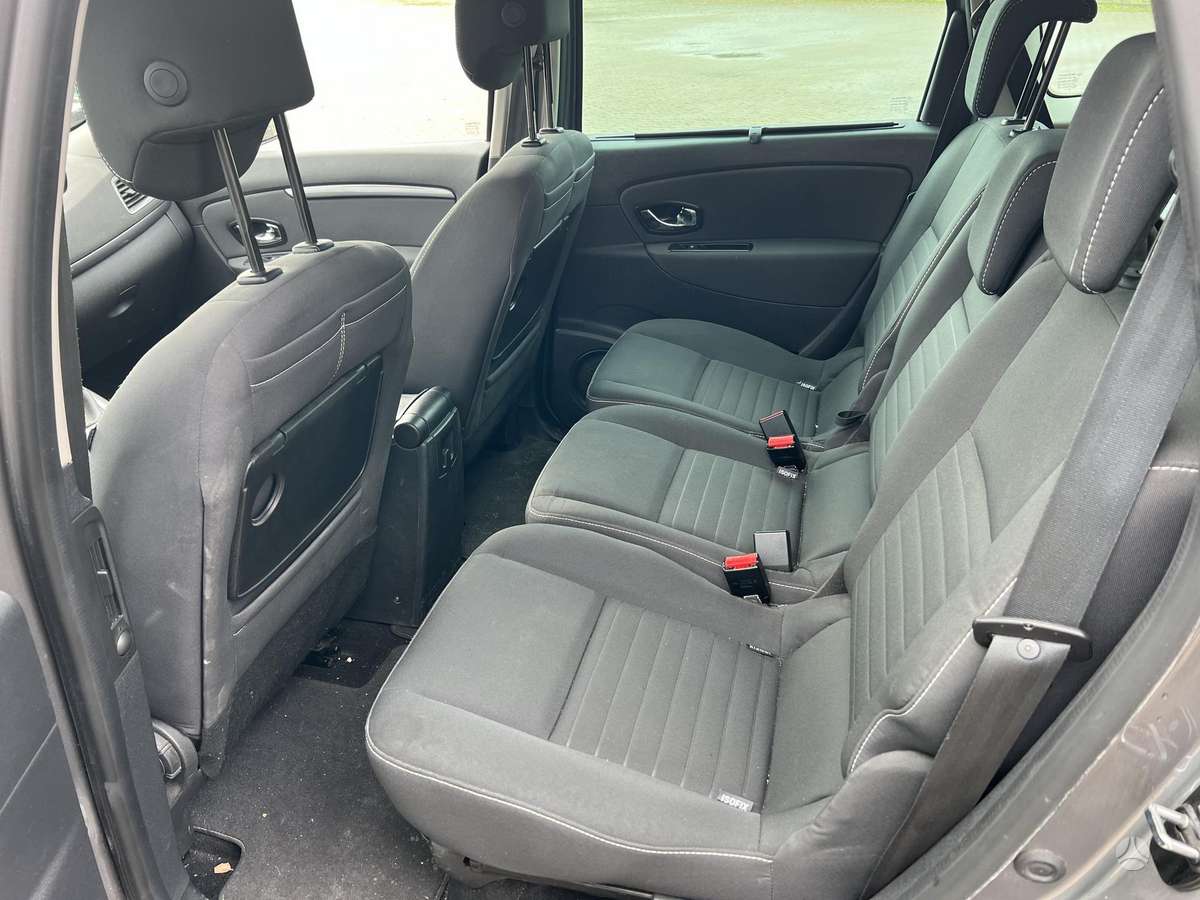 Renault Grand 2015 — photo 15