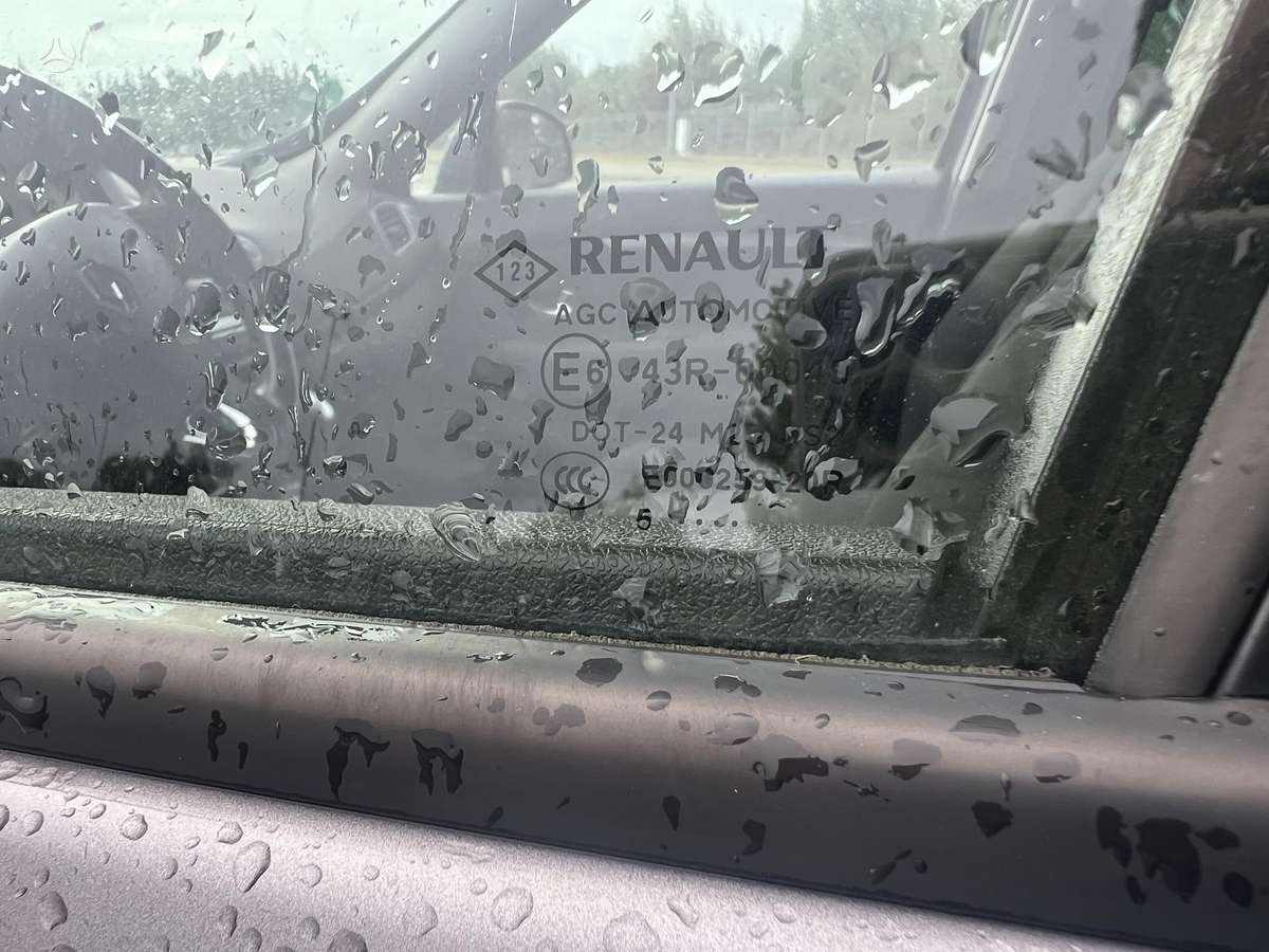 Renault Grand 2015 — photo 17