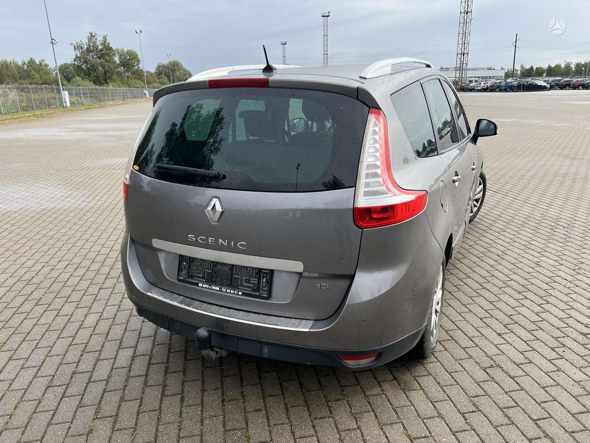 Renault Grand 2015 — rear view
