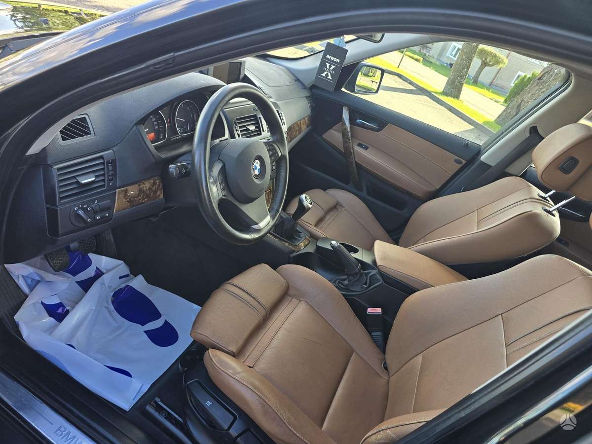 BMW X3 2009 — photo 13
