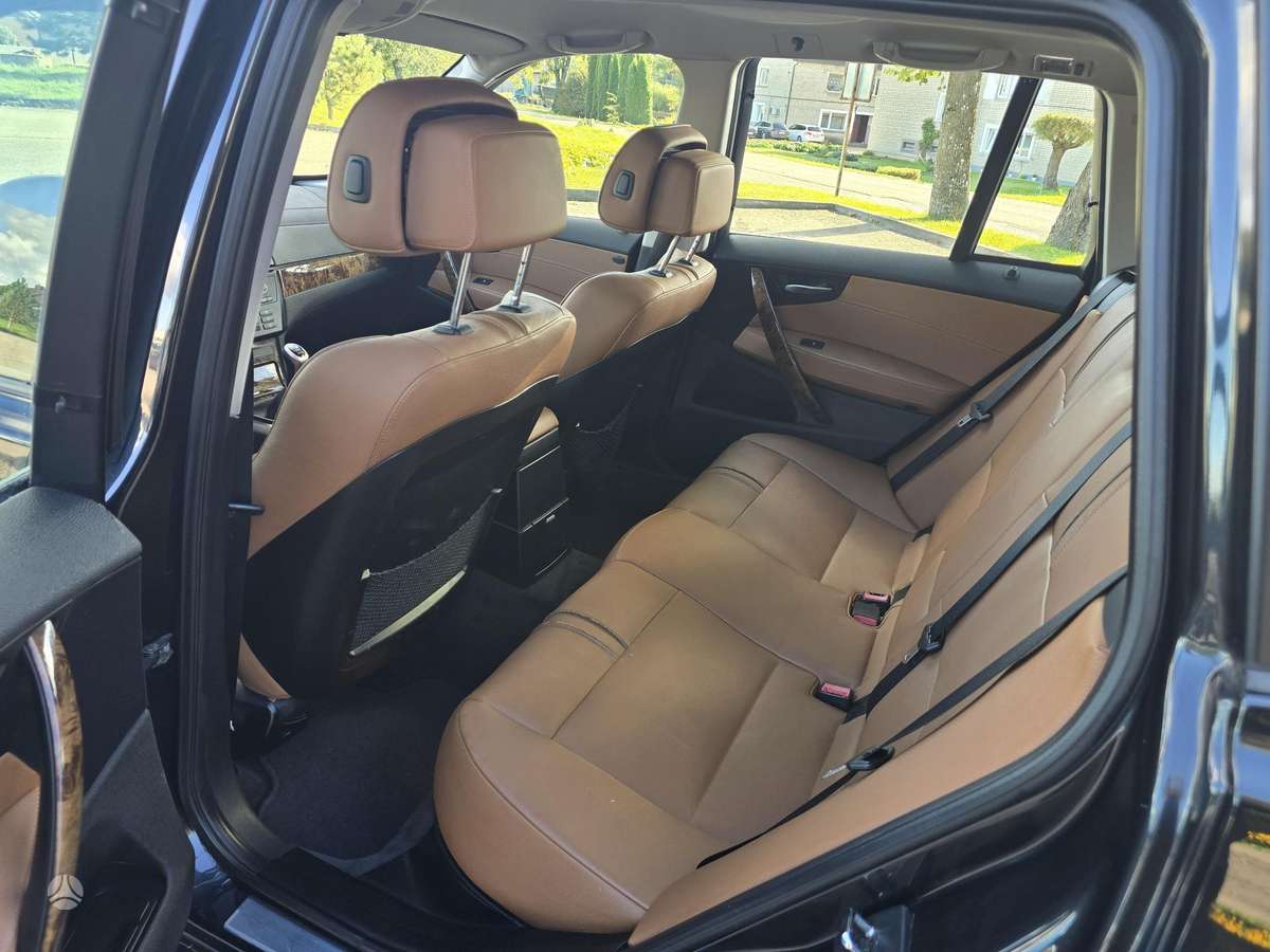 BMW X3 2009 — photo 16