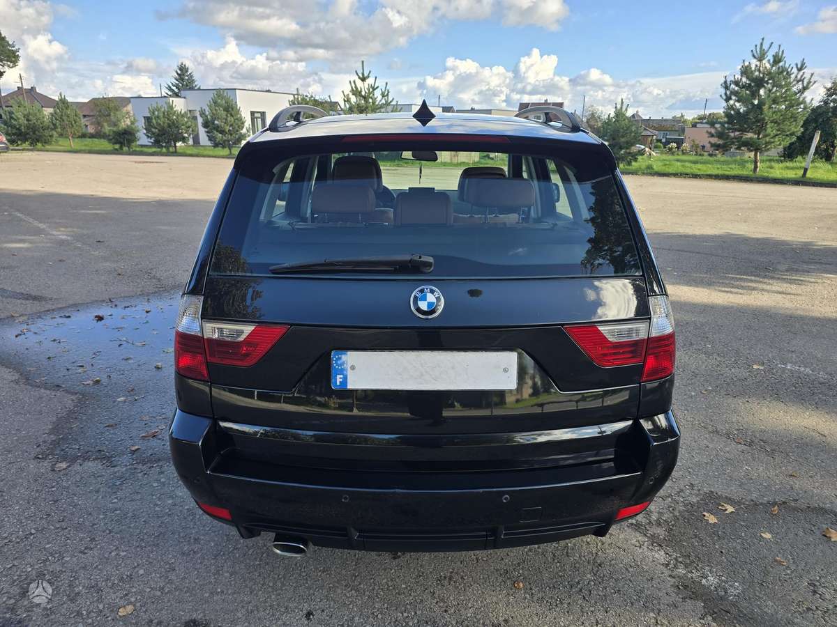 BMW X3 2009 — photo 8